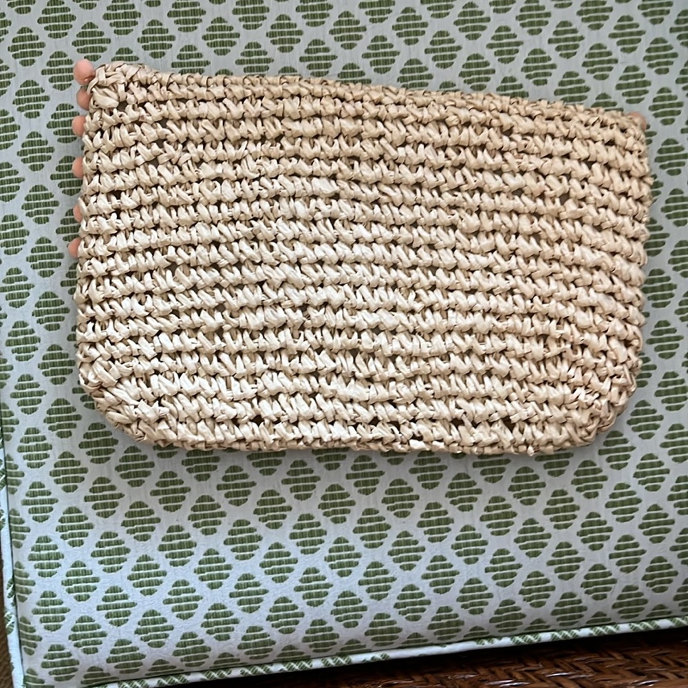 Great condition Summer Clutch - Picture 2 of 5